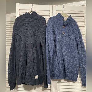 Bundle boy’s navy sweaters M 8/10 and 10/12